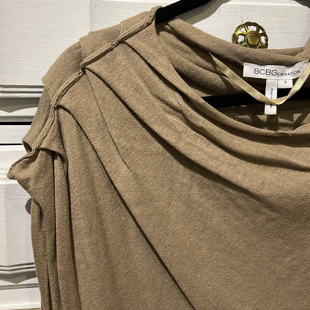 Bcbgeneration Super Soft And Comfy Asymmetrical S… - image 3